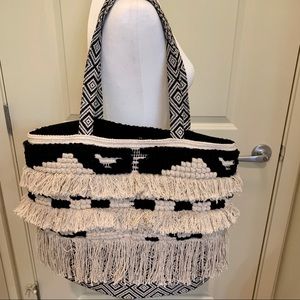 Cute Black and White Market Tote!